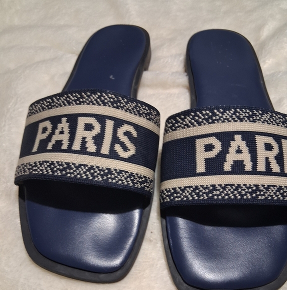 Nicole Miller Blue and White Slide Sandals - Picture 2 of 7